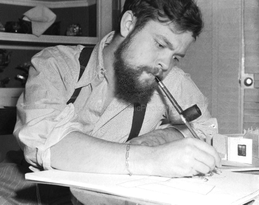 O Welles 401.jpg
